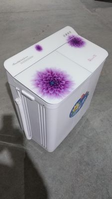 China O plástico 8.5kg semi automático dirige a máquina de lavar com tampa de vidro 775 * 448 * 922 fornecedor